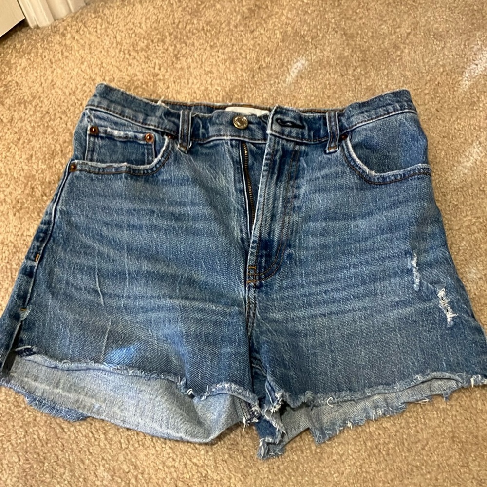 abercrombie & fitch high rise 4” shorts size 27